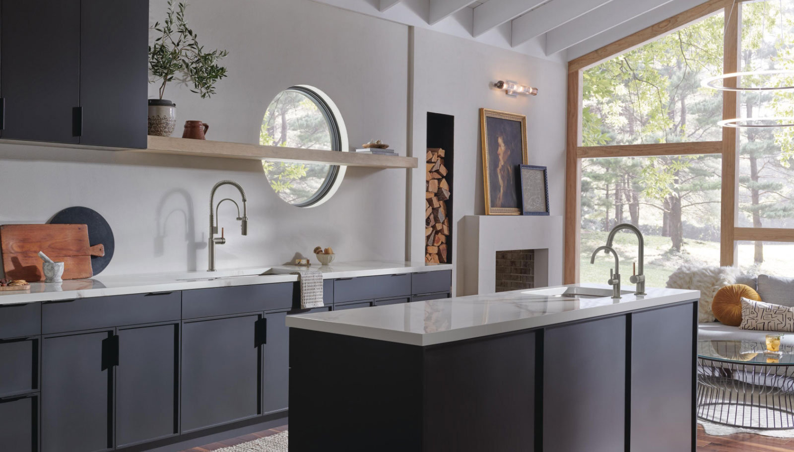 Beverage Faucet with Arc Spout, Stainless