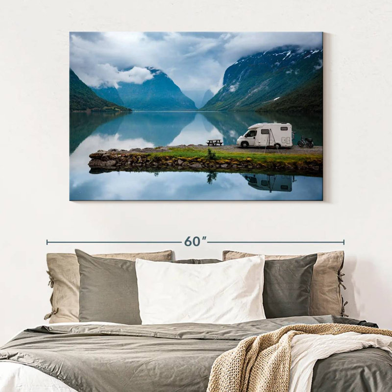 Caravane au bord du lac, H 34 po x l 51 po