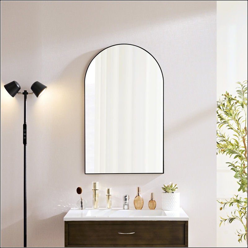 Miroir mural élégant avec cadre en métal résistant à la rouille et options d'installation polyvalentes, 40 po x 30 po