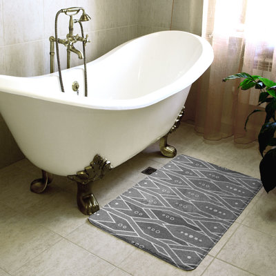 Trellis Rectangle Non-Slip Geometric Bath Rug
