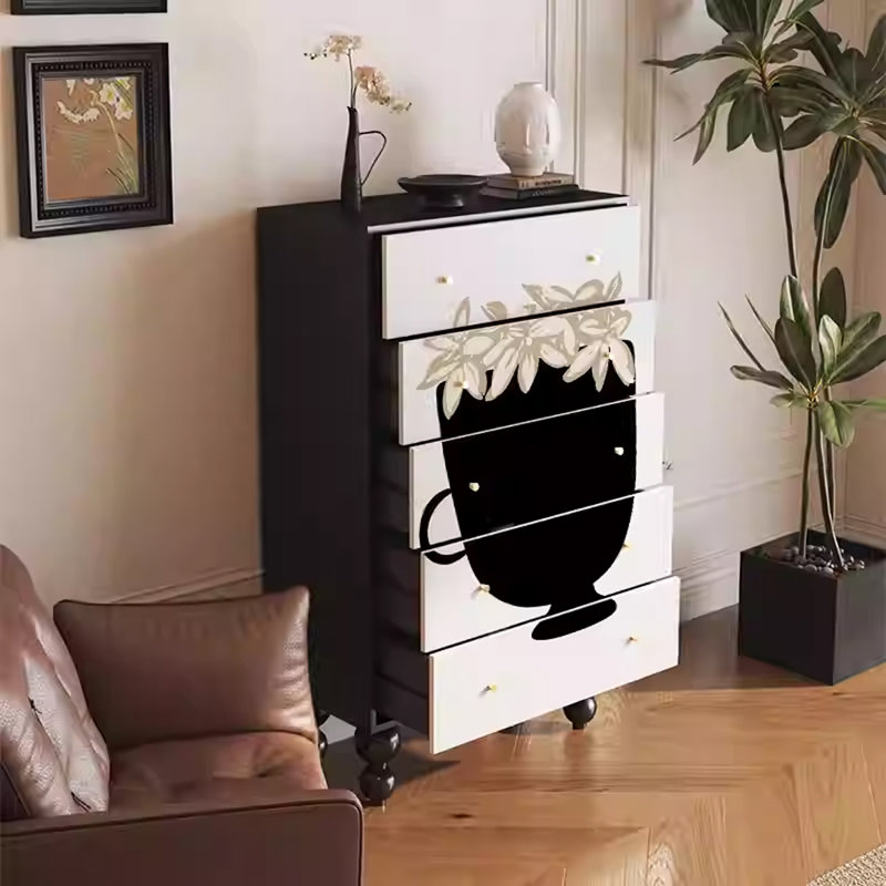 Armoire de rangement spacieuse avec poignées en métal