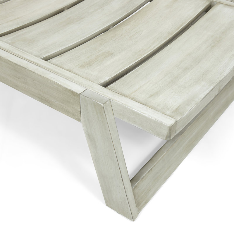 Maki Chaise Lounge, 2