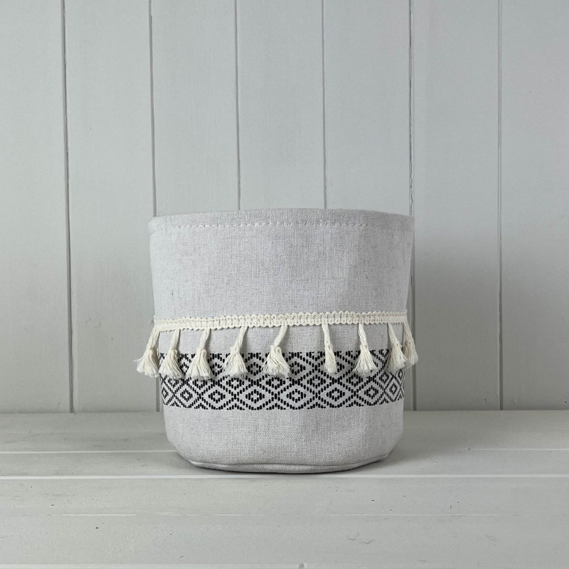 Large Cylinder Cotton Planter with Tassels (18cm) Weight-68g