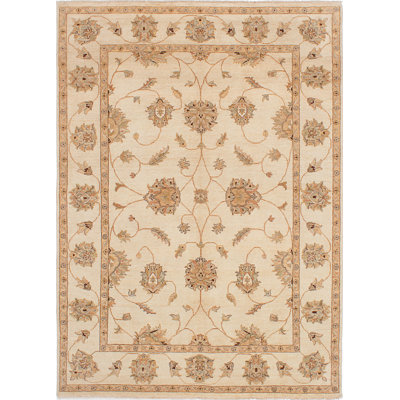 Tapis en laine beige noué la 6 pi 7 po x 9 pi 2 po one-of-kind Kalyssa