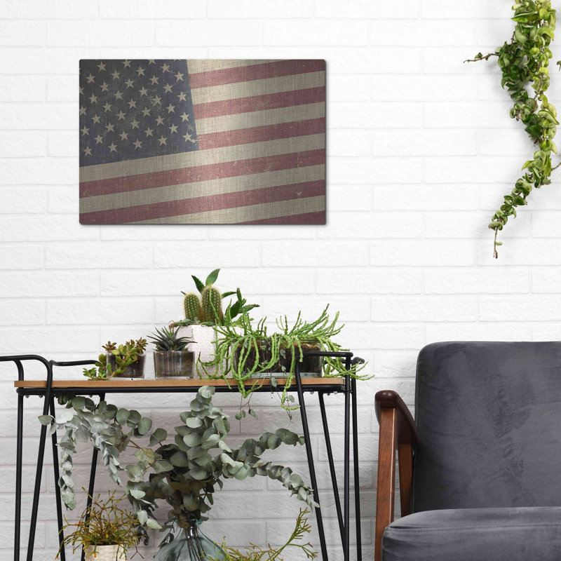 «Vintage American Flag» par Luxe Metal Portfolio, H 12 po x l 16 po