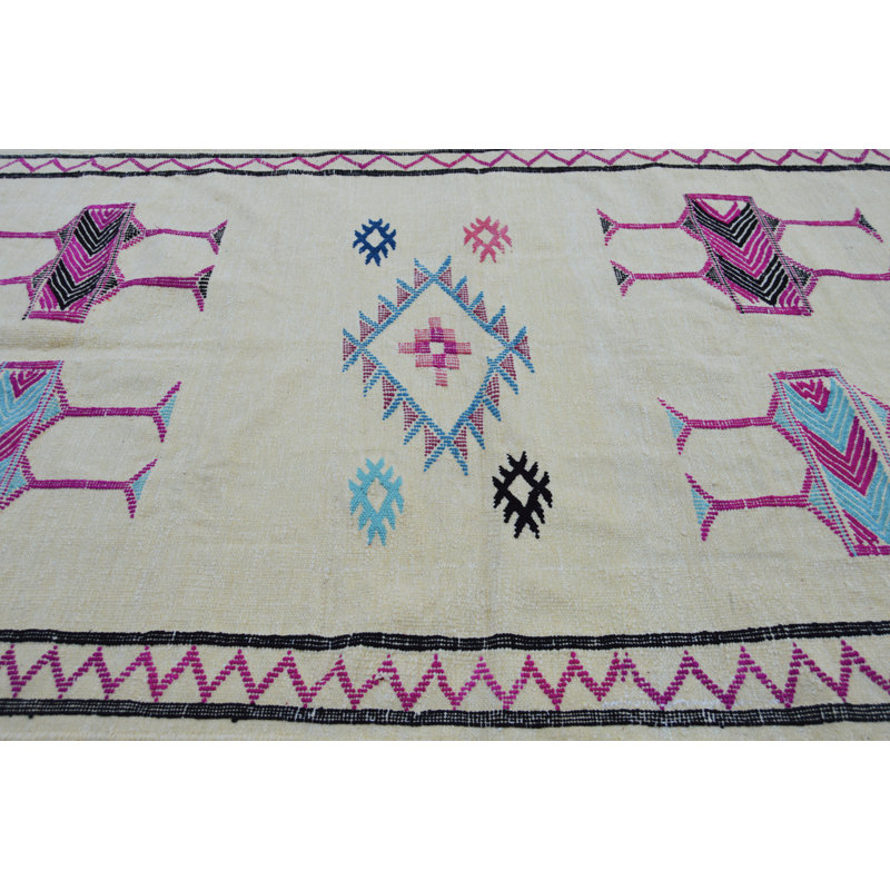 Tapis marocain rectangulaire en soie / laine noué à la main de conception unique 3 pi 7 po x 6 pi 6 po crème / rose / noir / bleu