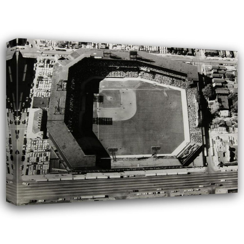 Sportsman's Park, H 14 po x l 18 po