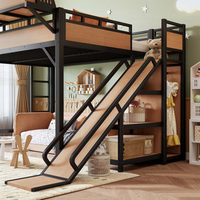 Grand lit mezzanine avec glissoire, tablettes de rangement et garde-robe intégrée, structure en métal avec ports USB et lumières DEL, sécurité et solidité