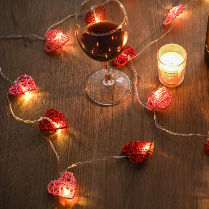Guirlande romantique romantique en forme de cœur en rotin creux de 10 pi