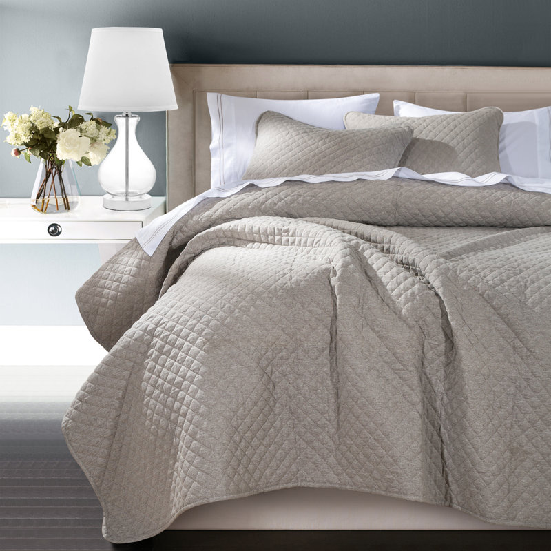 King Light Taupe Diamond Quilted Coverlet Set