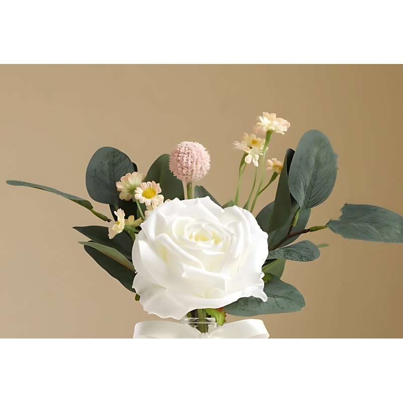 Arrangement de roses, Blanc