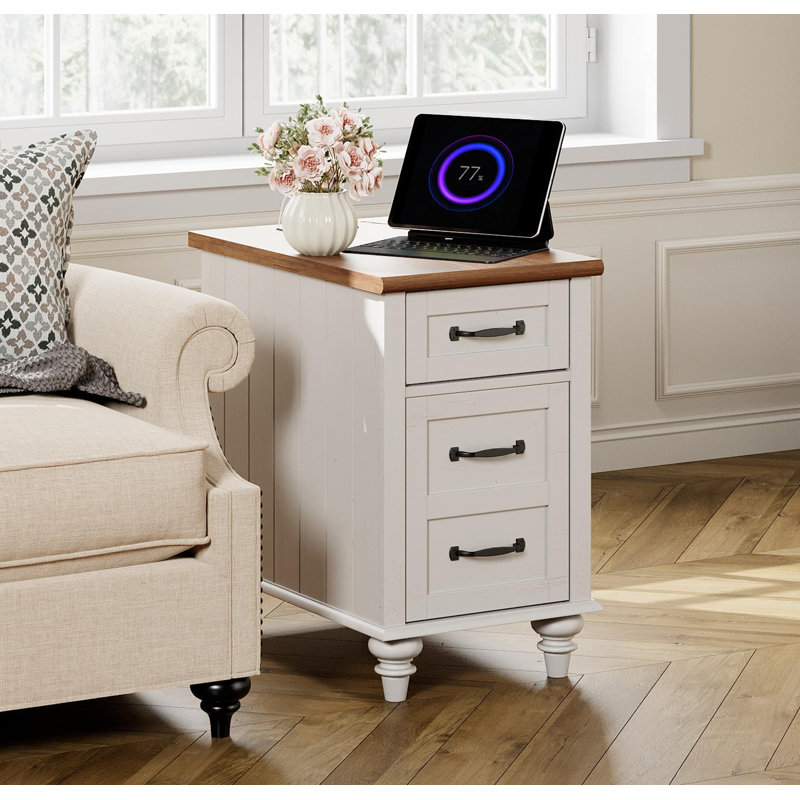 Table de bout avec rangement et prises intégrées Corretta 24,4 po de hauteur, Bois brun / blanc
