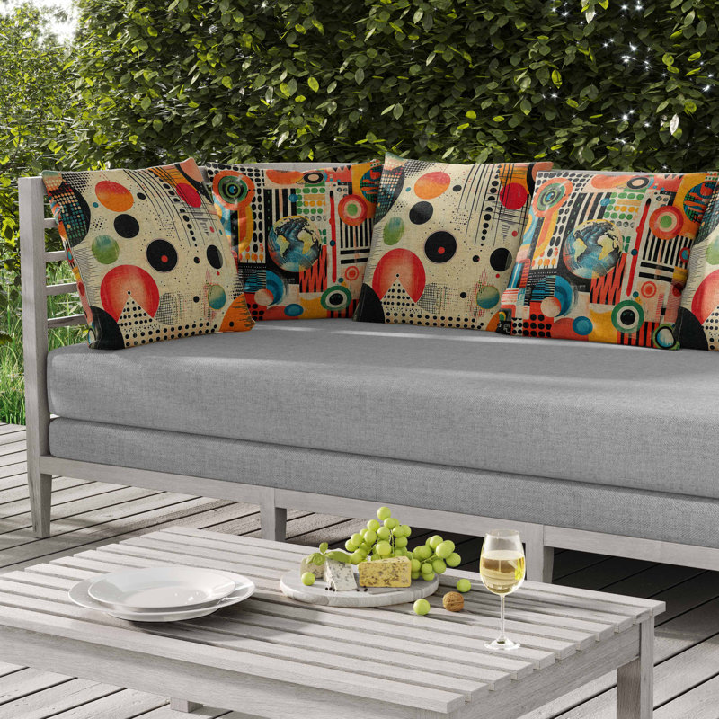 Coussin intérieur / extérieur Orbital Echoes, Carré 26 po, Rouge / Orange