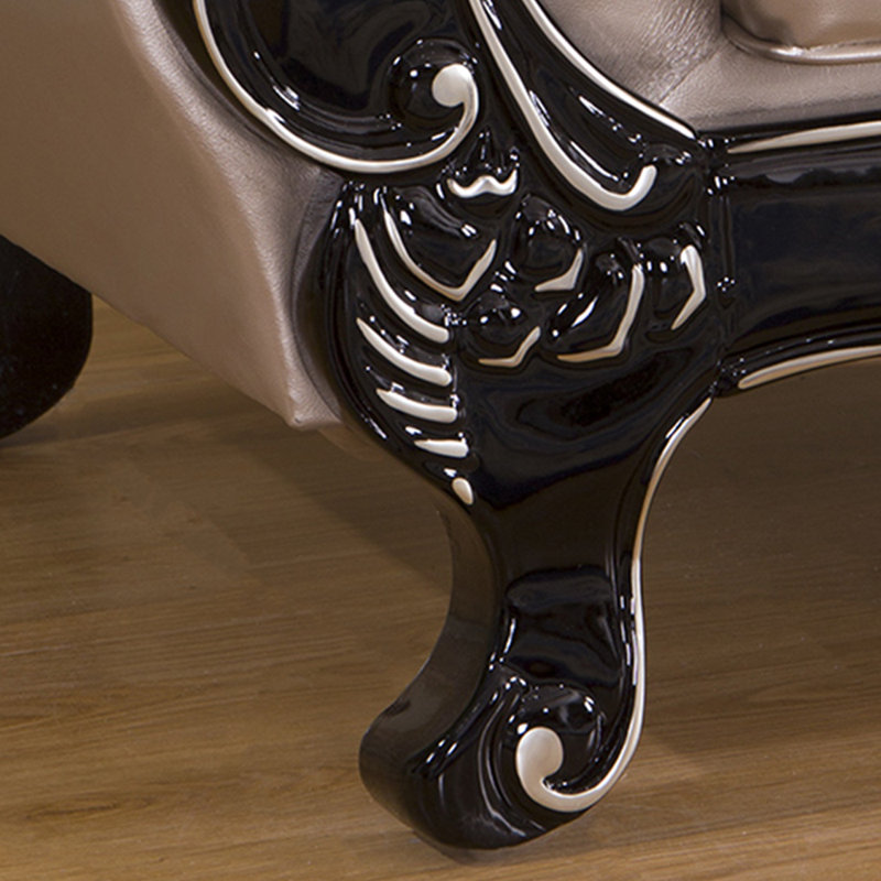 Élégante chaise en bois sculpté, Orienté à gauche (vu de face)