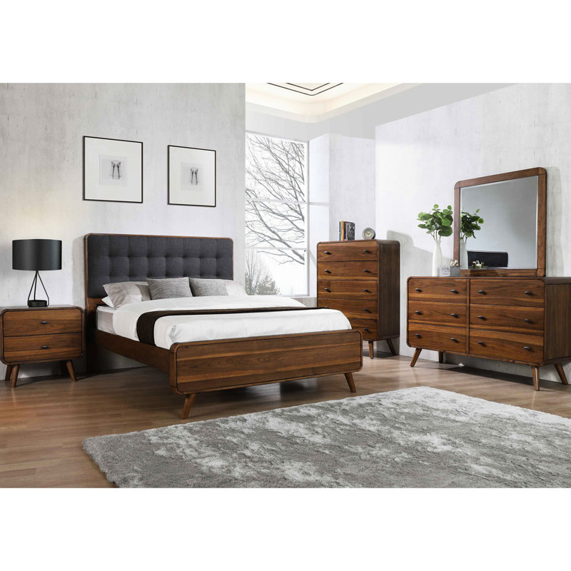 Très grand lit à panneau très grand contemporain en noyer foncé avec rangement intégré, idéal pour la chambre à coucher, avec tête de lit structurée