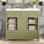Meuble-lavabo vert spacieux avec lavabo, bois massif et bois aggloméré, charme rustique pour les espaces modernes