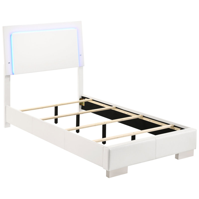 Lit simple avec surface blanche ultrabrillante, panneau lumineux à DEL, détails à lattes et quatre cadres de soutien robustes pour la chambre à coucher, 81 po de longueur de décor de colonnes, 48,5 po