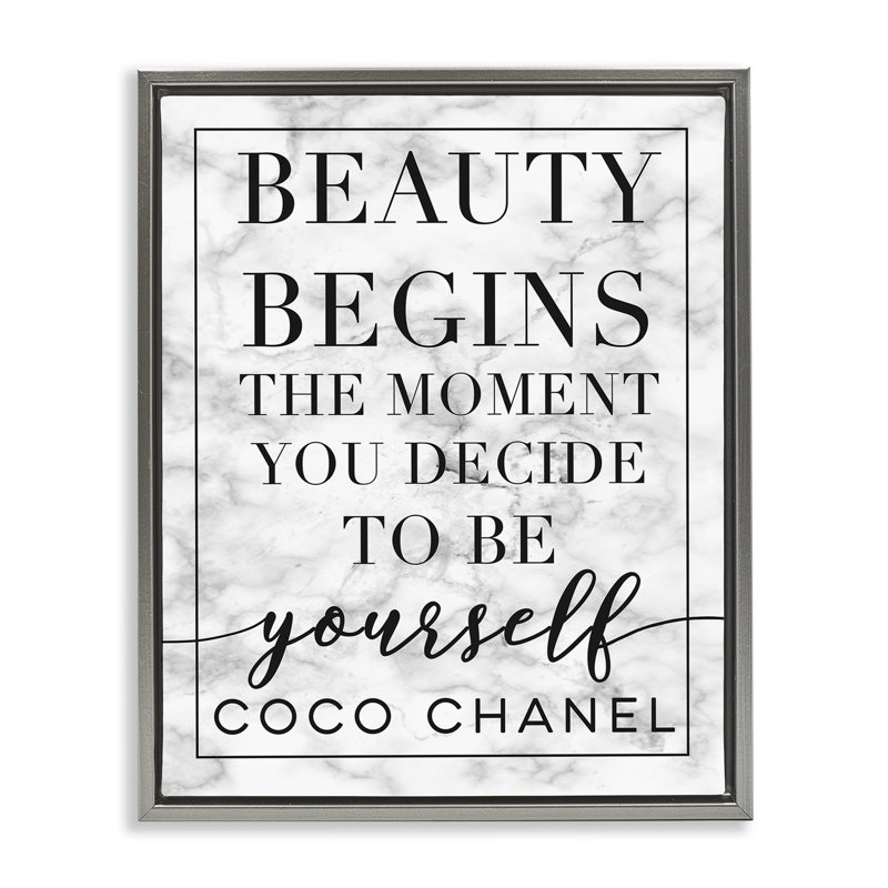 «Beauty Begins Inspiring Quote Grain» par Daphne Polselli mwp-540, H 21 po x l 17 po, Cadre flottant gris lustré