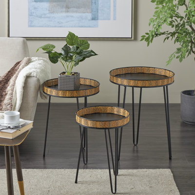 Izahia Tray Top 3 Legs End Table Set