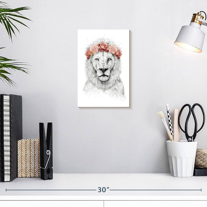 Brampt Festival Lion, 12" H x 8" W