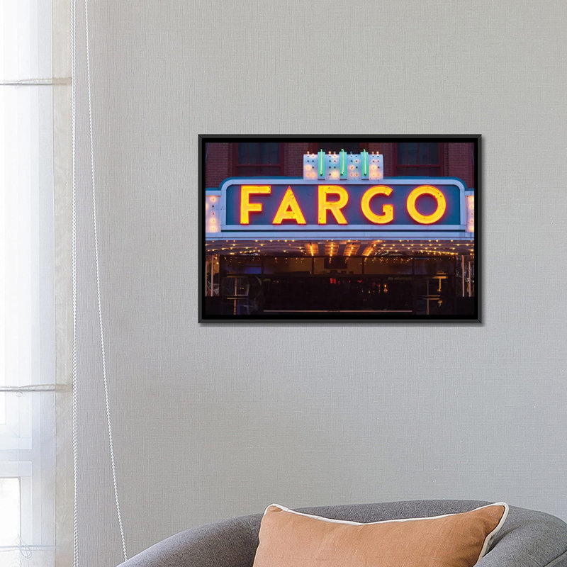 «Marquee Fargo Theatre» par Walter Bibikow, reproduction sur toile, H 18 po x l 26 po x P 1,5 po, Toile avec cadre noir
