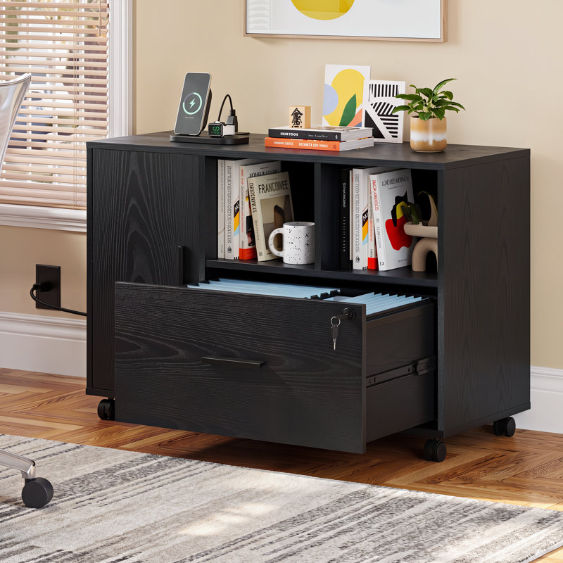 Classeur en bois mobile de 36,6 po avec tablettes et station de charge Cambrie, Noir
