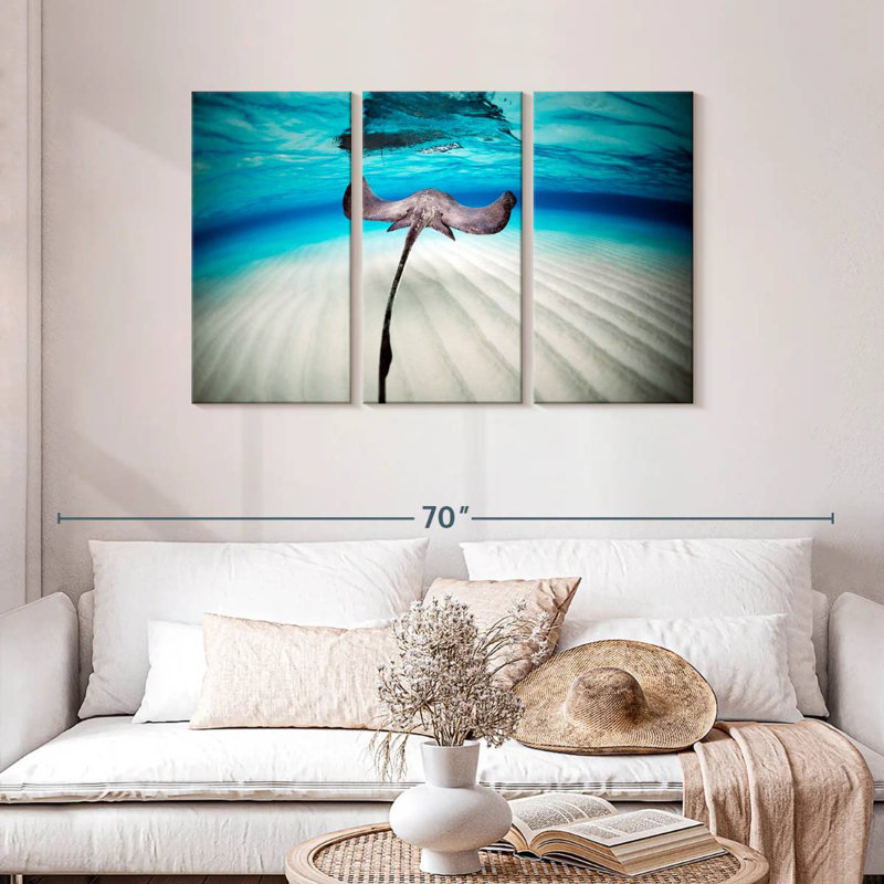 Brampt Stingray Underwater Scenery, 28" H x 45" W