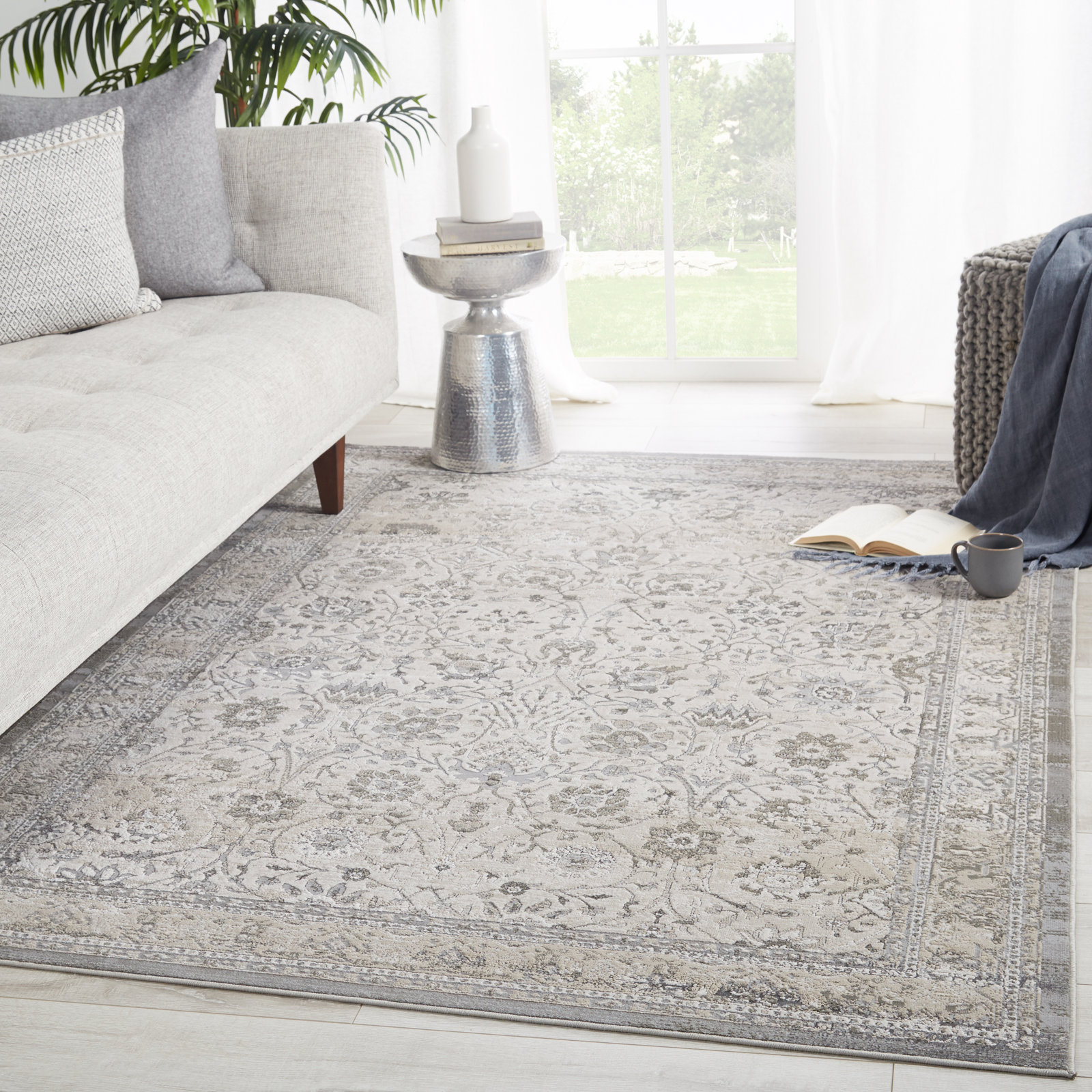 Lynnette Gray Beige Oriental Rug, Rectangle 6'7" x 9'6"