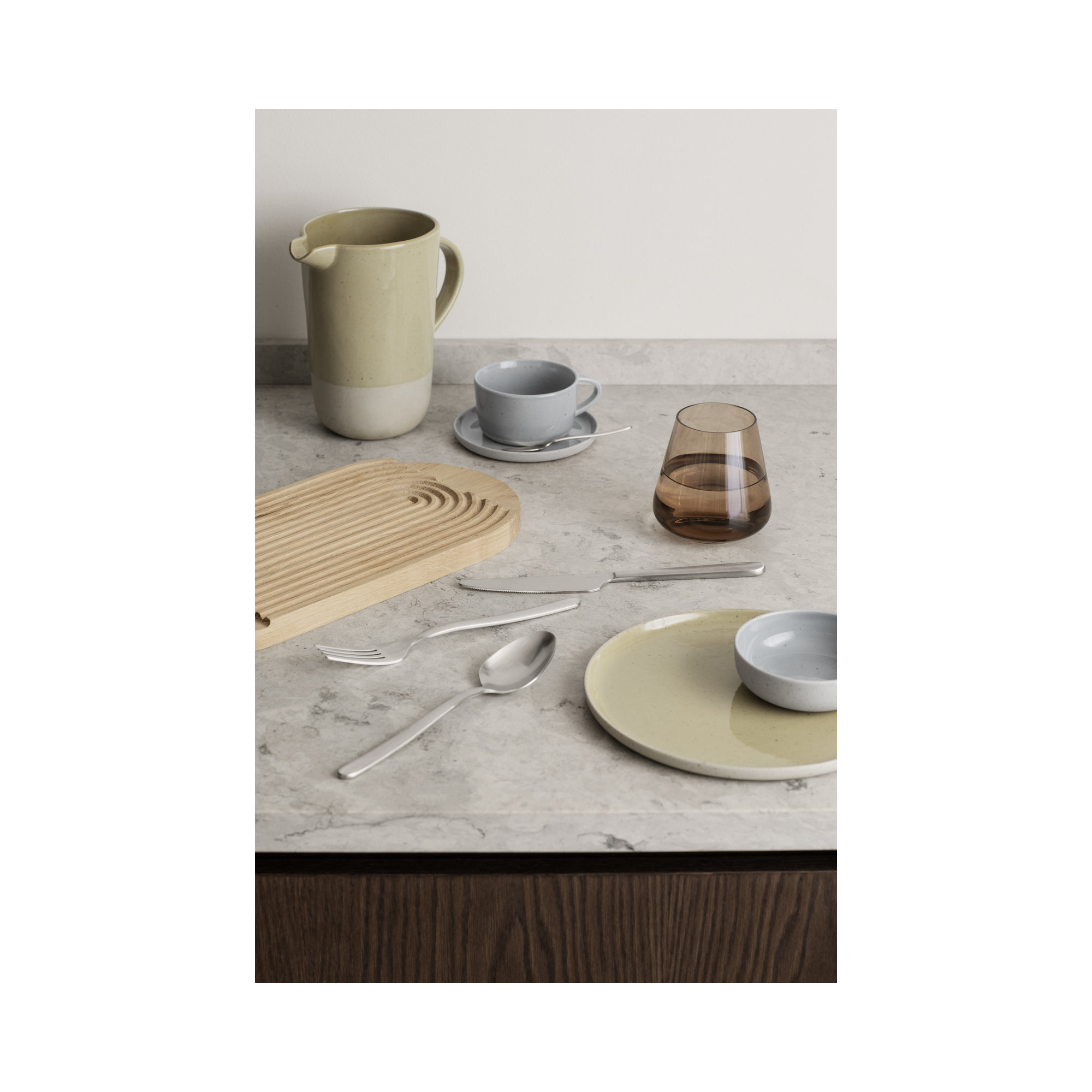 ZEN Oak Cutting Board, 15.6"L x 9.8"W x 0.8"D