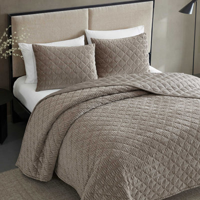 Vera Wang Crushed Velvet Brown Reversible Quilt Set