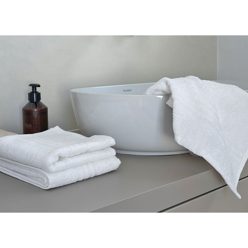 Lightweight Fingertip Towel, White