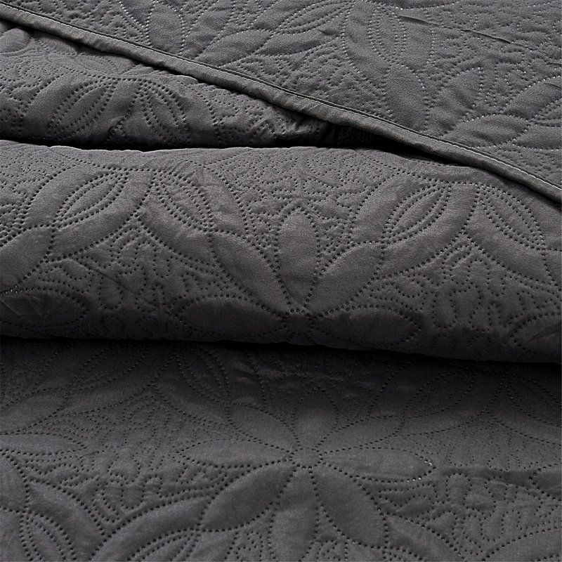 Lumberton Quilt, Queen Quilt + 2 Standard Shams, Gray