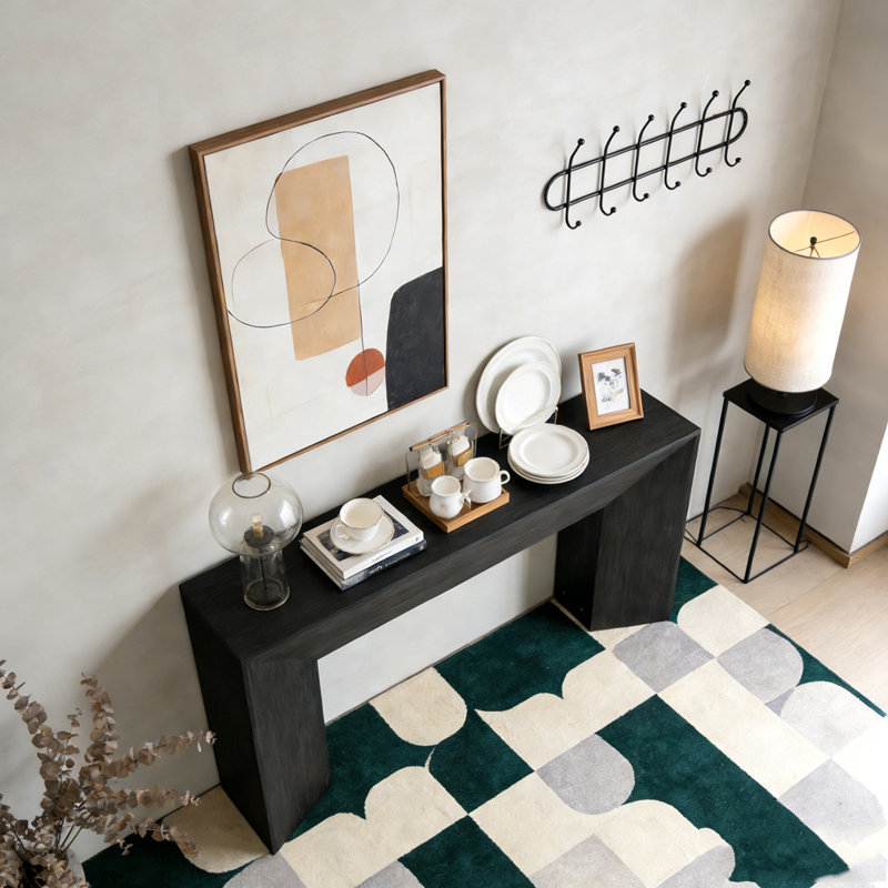 Console en bois avec canapé et couloir