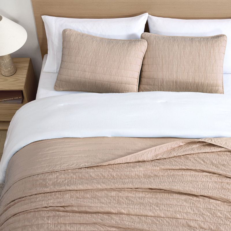Swift Home Crinkle Washed 3-Piece Microfiber Quilt Set -  Ultra-Soft, Versatile, Classic, Timeless - All-Seasonal, Durable, Easy Care
