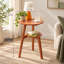 Table d'appoint ronde à deux niveaux en bois massif avec tablette de rangement, idéale pour le canapé et la table de chevet.