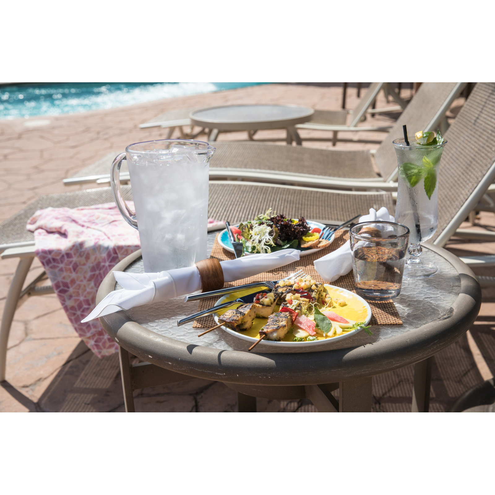 Veranda Glass Pitcher
