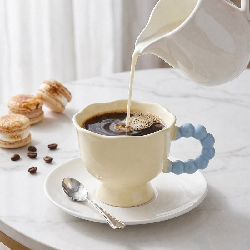 4-Pack Flower Handle Coffee Cups, White