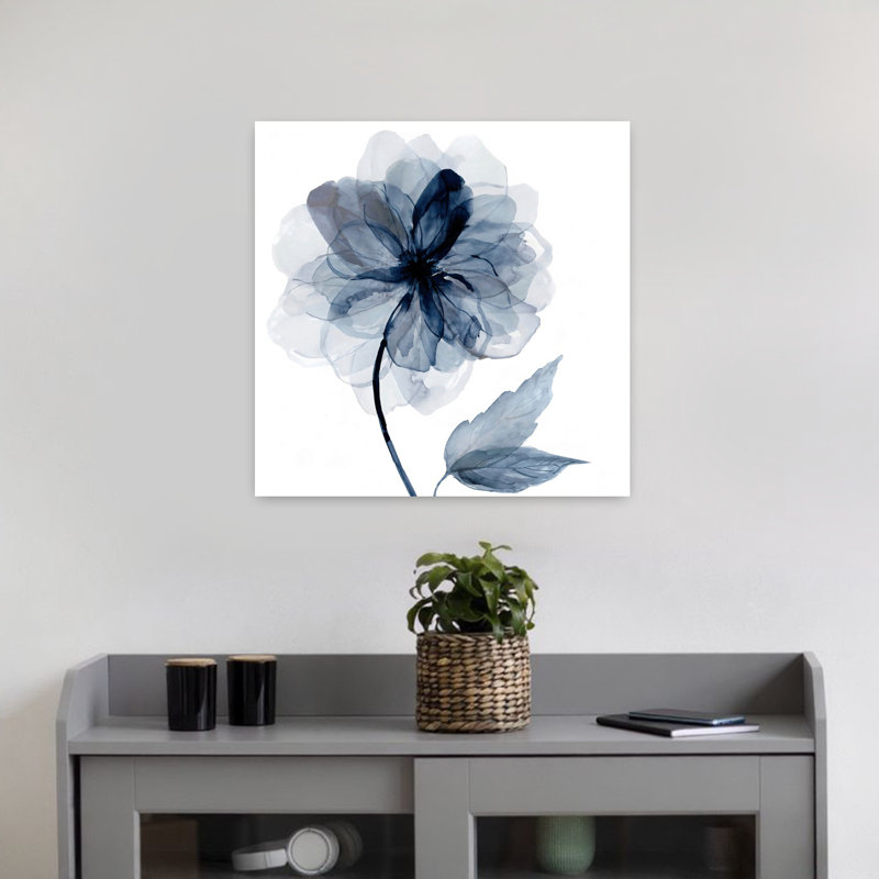 Indigo Bloom I, art floral abstrait délicat, nature, H 18 po x l 18 po