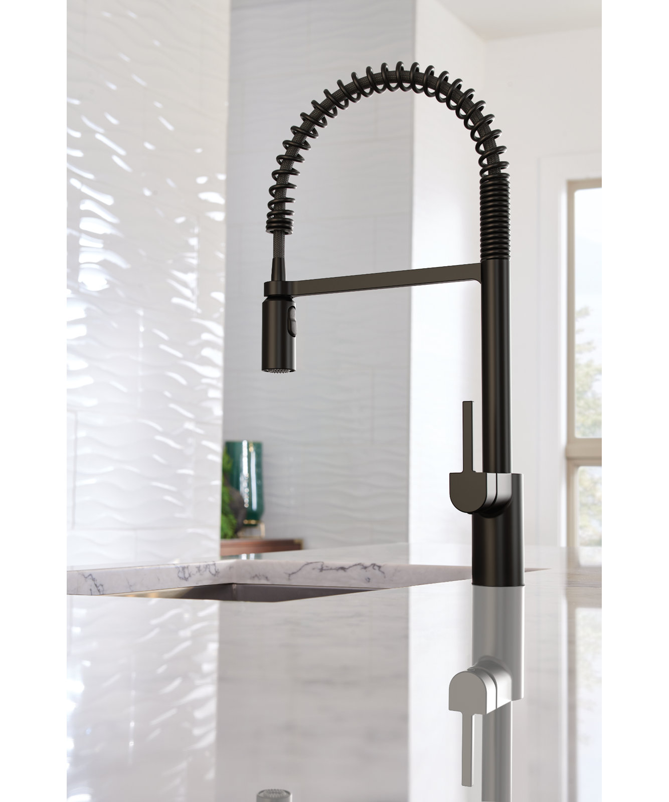 Align Spring Pull-Down Kitchen Faucet, Matte Black
