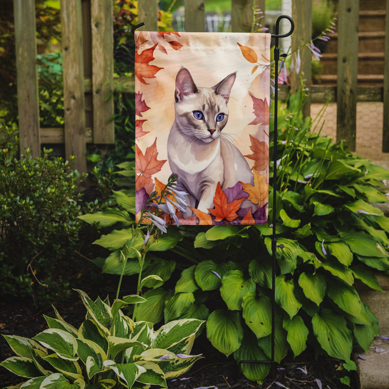 Chat en feuilles d'automne drapeau de jardin, Thaï lilas