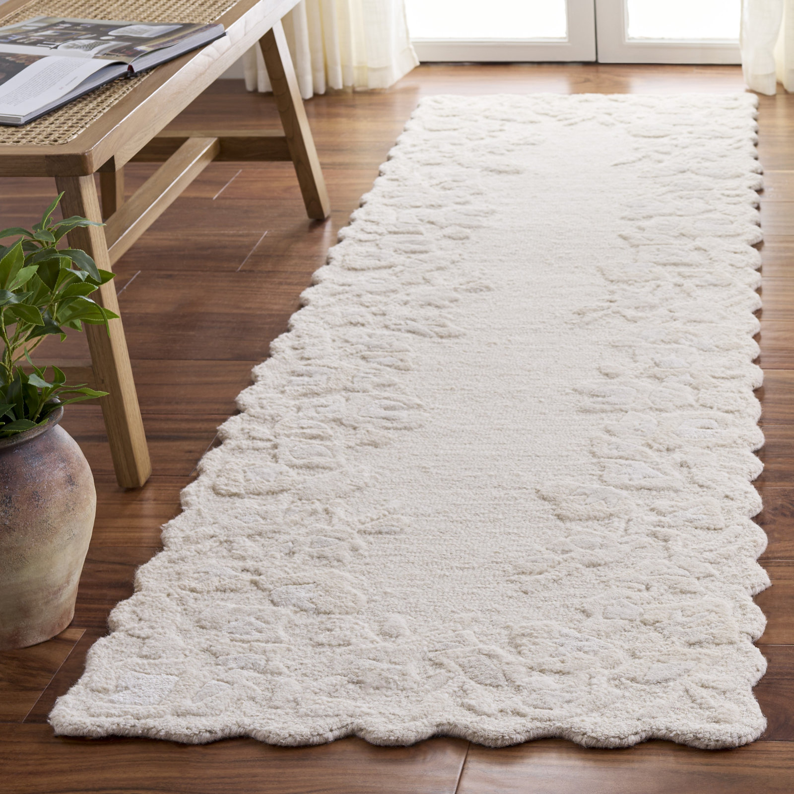Jardin Hand Tufted Wool;Cotton Floral Indoor Rug, Runner 2'3" x 8'