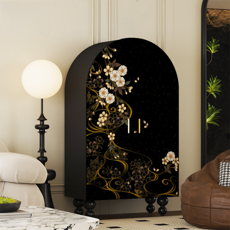 Armoire arquée avec tablettes et portes