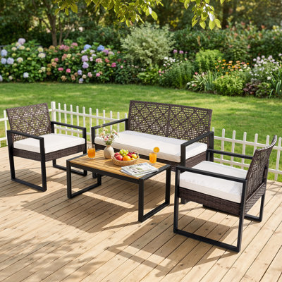 Table basse 4 pièces avec 2 chaises simples pour causeuse et patio