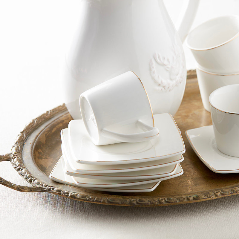 Tasse à espresso et soucoupe