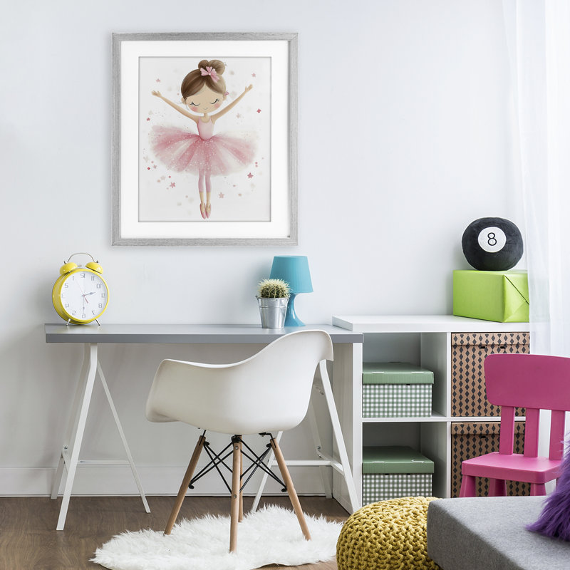 «Graceful Ballerina Pose», reproduction sous verre encadrée, design by Creative Studio, Cadre de ferme gris