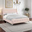 Grand lit tapissier Paris, velours rose, structure en métal avec pieds, H 49,36 po x l 65,89 po x L 87,77 po