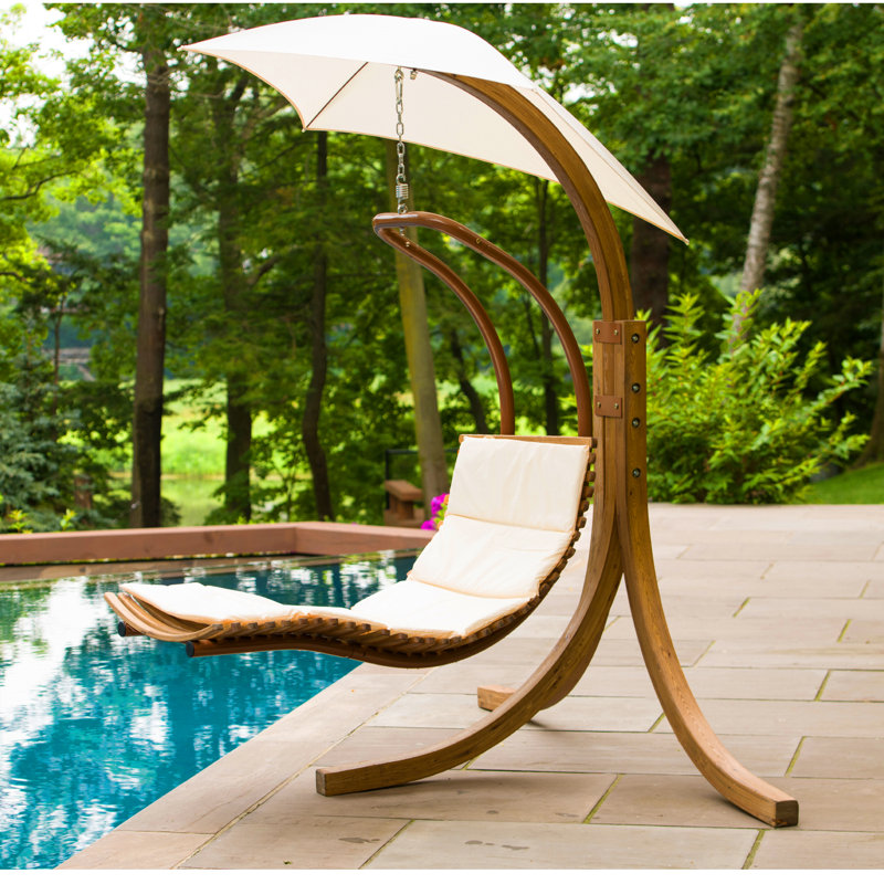 Chaise longue suspendue avec support