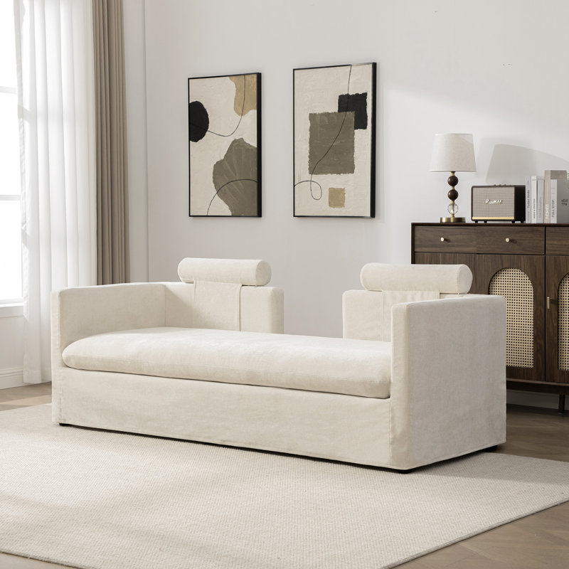 Très grand canapé à deux places, revêtu de chenille, avec deux coussins d'accoudoir et deux coussins de dossier, Beige