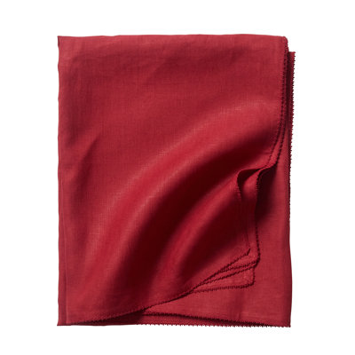 Berry Scallop 60" x 120" Tablecloth
