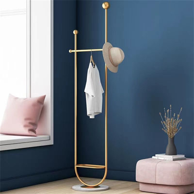 Portemanteaux sur pied simple et moderne
